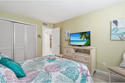 1065 Gulf Shore Blvd N #108, Naples, FL 34102 - Photo 20