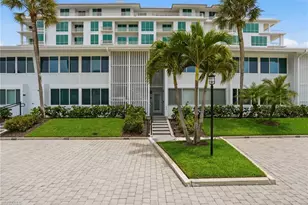 1065 Gulf Shore Blvd N, Naples, FL 34102 - Photo 30