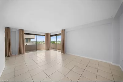 4807 Sunset Ct #405, Cape Coral, FL 33904 - Photo 4