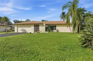 223 Pine Valley Cir, Naples, FL 34113 - Photo 2