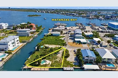 800 3rd St, Fort Myers Beach, FL 33931 - Photo 2