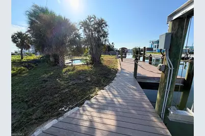 800 3rd St, Fort Myers Beach, FL 33931 - Photo 6