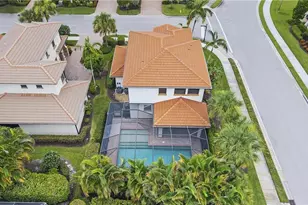1224 Manado Dr, Naples, FL 34113 - Photo 32