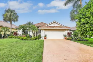 11163 Longshore Way E, Naples, FL 34119 - Photo 6