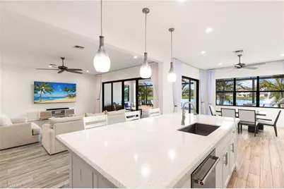 9344 Glenforest Dr, Naples, FL 34120 - Photo 10