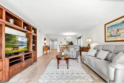 1223 Commonwealth Cir #101, Naples, FL 34116 - Photo 6