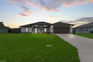 1013 NE 14th Terrace, Cape Coral, FL 33909 - Photo 2
