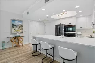 2728 Tiburon Blvd E, Naples, FL 34109 - Photo 14