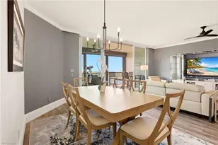 425 Cove Tower Dr, Naples, FL 34110 - Photo 16