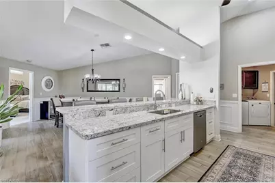 453 Countryside Dr, Naples, FL 34104 - Photo 8