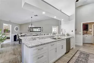 453 Countryside Dr, Naples, FL 34104 - Photo 8