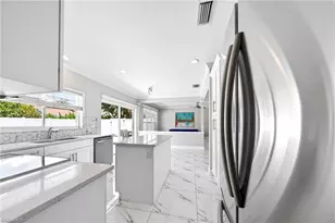13225 Hampton Park Ct, Fort Myers, FL 33913 - Photo 8