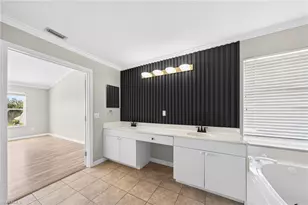 13225 Hampton Park Ct, Fort Myers, FL 33913 - Photo 18