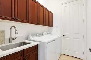 7660 Cottesmore Dr, Naples, FL 34113 - Photo 38