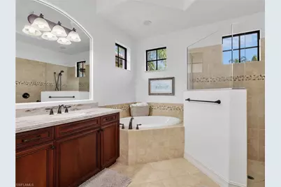 7660 Cottesmore Dr, Naples, FL 34113 - Photo 32