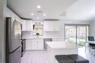 3470 White Blvd, Naples, FL 34117 - Photo 8