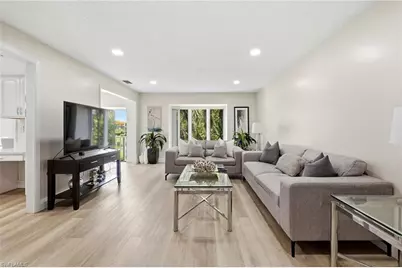428 Meadowlark Ln #428-B, Naples, FL 34105 - Photo 2