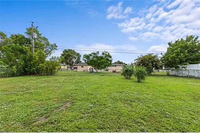 2325 Academy Blvd W, Cape Coral, FL 33990 - Photo 20