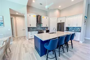 554 N Barfield Dr, Marco Island, FL 34145 - Photo 10