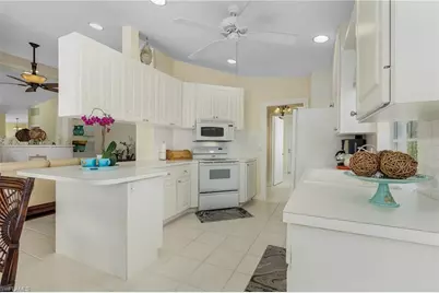 4147 Los Altos Ct, Naples, FL 34109 - Photo 8