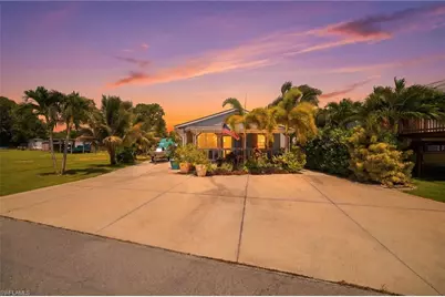 253 Worley St, Chokoloskee, FL 34138 - Photo 1
