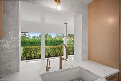 664 Pompano Dr, Naples, FL 34110 - Photo 16