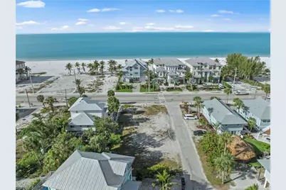 100 Washington Ave, Fort Myers Beach, FL 33931 - Photo 2