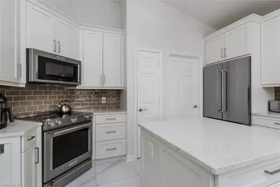 3295 Twilight Ln #5302, Naples, FL 34109 - Photo 4