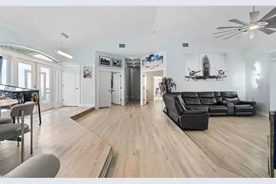 18683 Baseleg Ave, North Fort Myers, FL 33917 - Photo 14