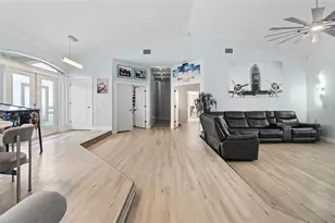 18683 Baseleg Ave, North Fort Myers, FL 33917 - Photo 14