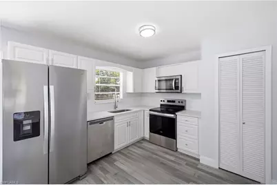 143 SE 30th Ter, Cape Coral, FL 33904 - Photo 2