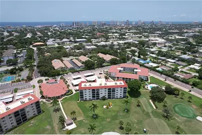 1 High Point Cir W #303, Naples, FL 34103 - Photo 6