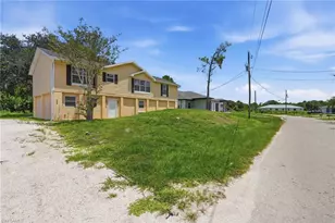 2216 Leda Ave S, Lehigh Acres, FL 33973 - Photo 2