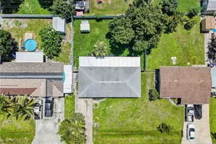 1196 Pine Lake Dr, Cape Coral, FL 33909 - Photo 4