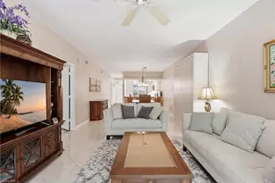 2245 Hidden Lake Dr, Naples, FL 34112 - Photo 4