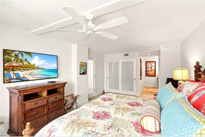 4001 Gulf Shore Blvd N #904, Naples, FL 34103 - Photo 18