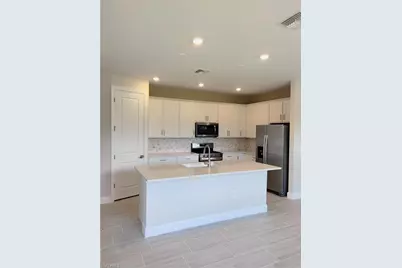 7423 Blue Salvia Ln, North Fort Myers, FL 33917 - Photo 4