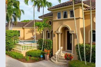 550 21st Ave S, Naples, FL 34102 - Photo 2