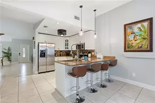 2548 River Reach Dr, Naples, FL 34104 - Photo 2