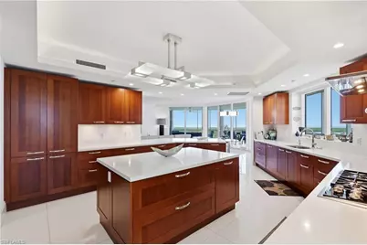 13675 Vanderbilt Dr #810, Naples, FL 34110 - Photo 12