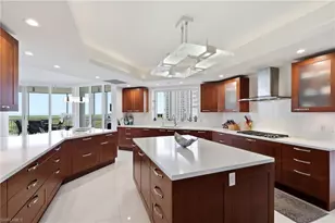 13675 Vanderbilt Dr, Naples, FL 34110 - Photo 10
