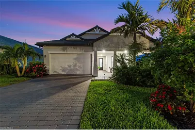 19640 Aqua View Ln, Estero, FL 33913 - Photo 8