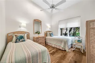 2326 Magnolia Ln, Naples, FL 34112 - Photo 20
