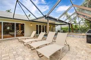 675 Harbour Dr, Naples, FL 34103 - Photo 30