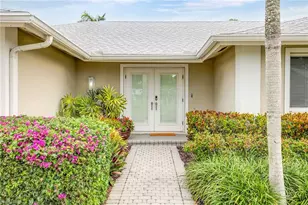 675 Harbour Dr, Naples, FL 34103 - Photo 4