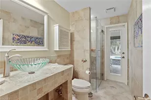 675 Harbour Dr, Naples, FL 34103 - Photo 24