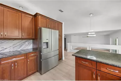 12960 Eagle Pointe Cir, Fort Myers, FL 33913 - Photo 6