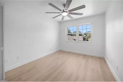 12960 Eagle Pointe Cir, Fort Myers, FL 33913 - Photo 20