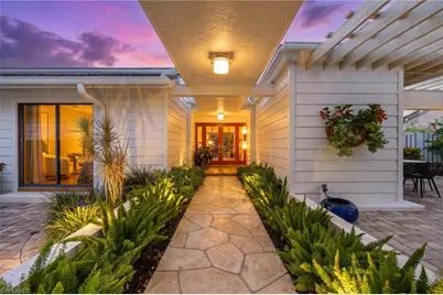 360 Edgemere Way N #25, Naples, FL 34105 - Photo 2