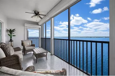 1901 Clifford St #1402, Fort Myers, FL 33901 - Photo 2